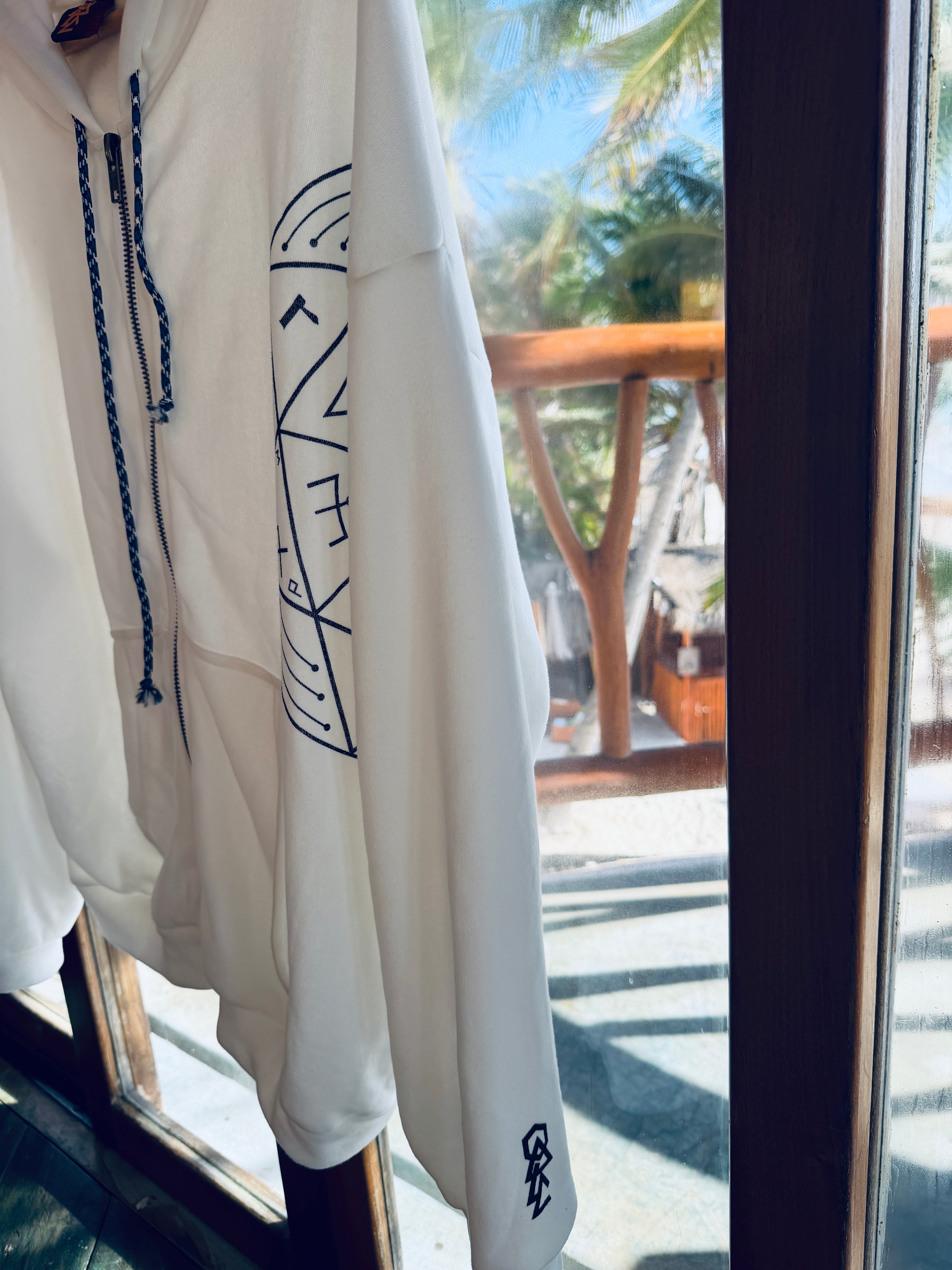 RAZIEL — ALBA TRINITY
White Edition