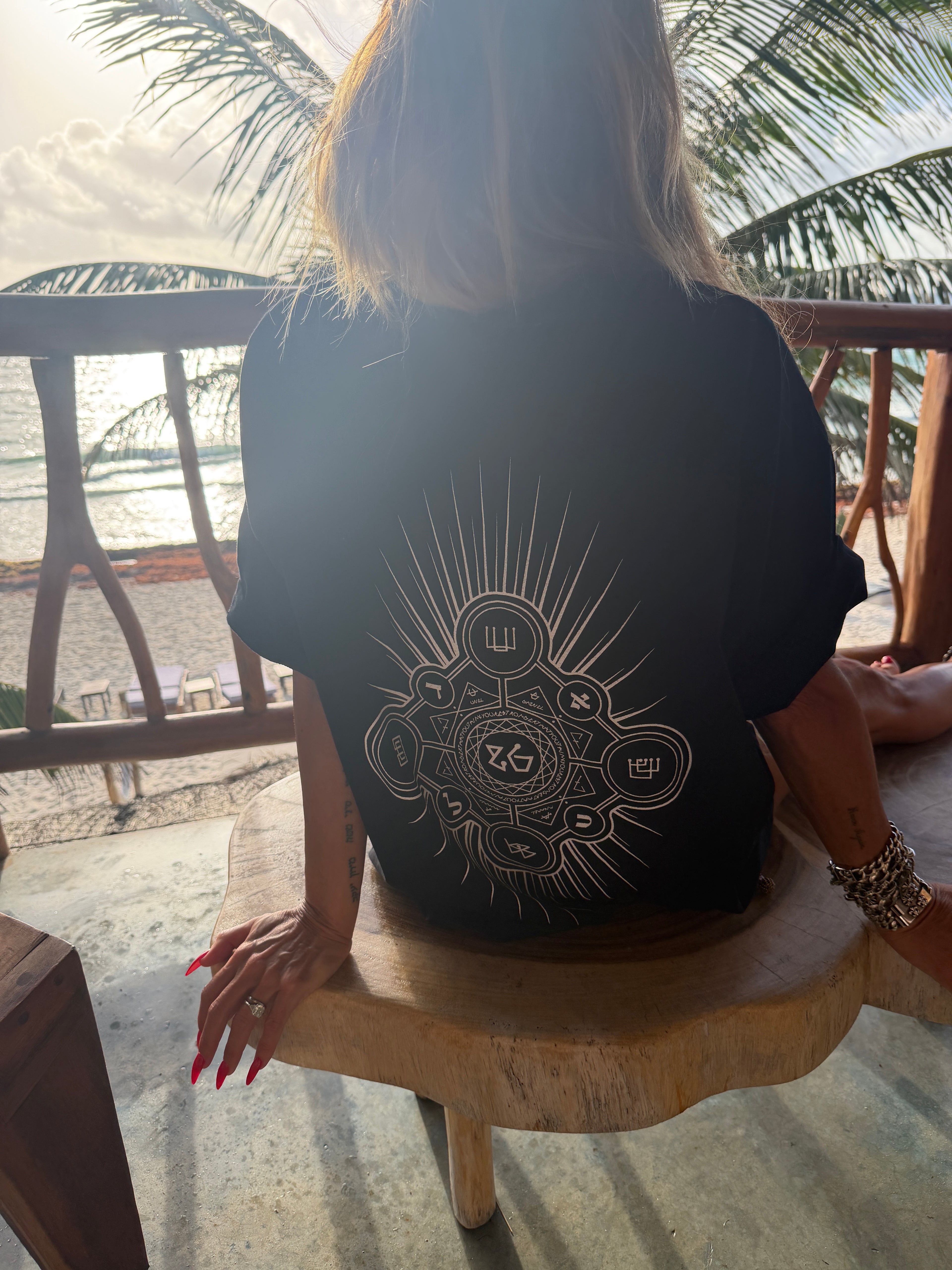 BACK OF KNOWING-BLACK EDITION