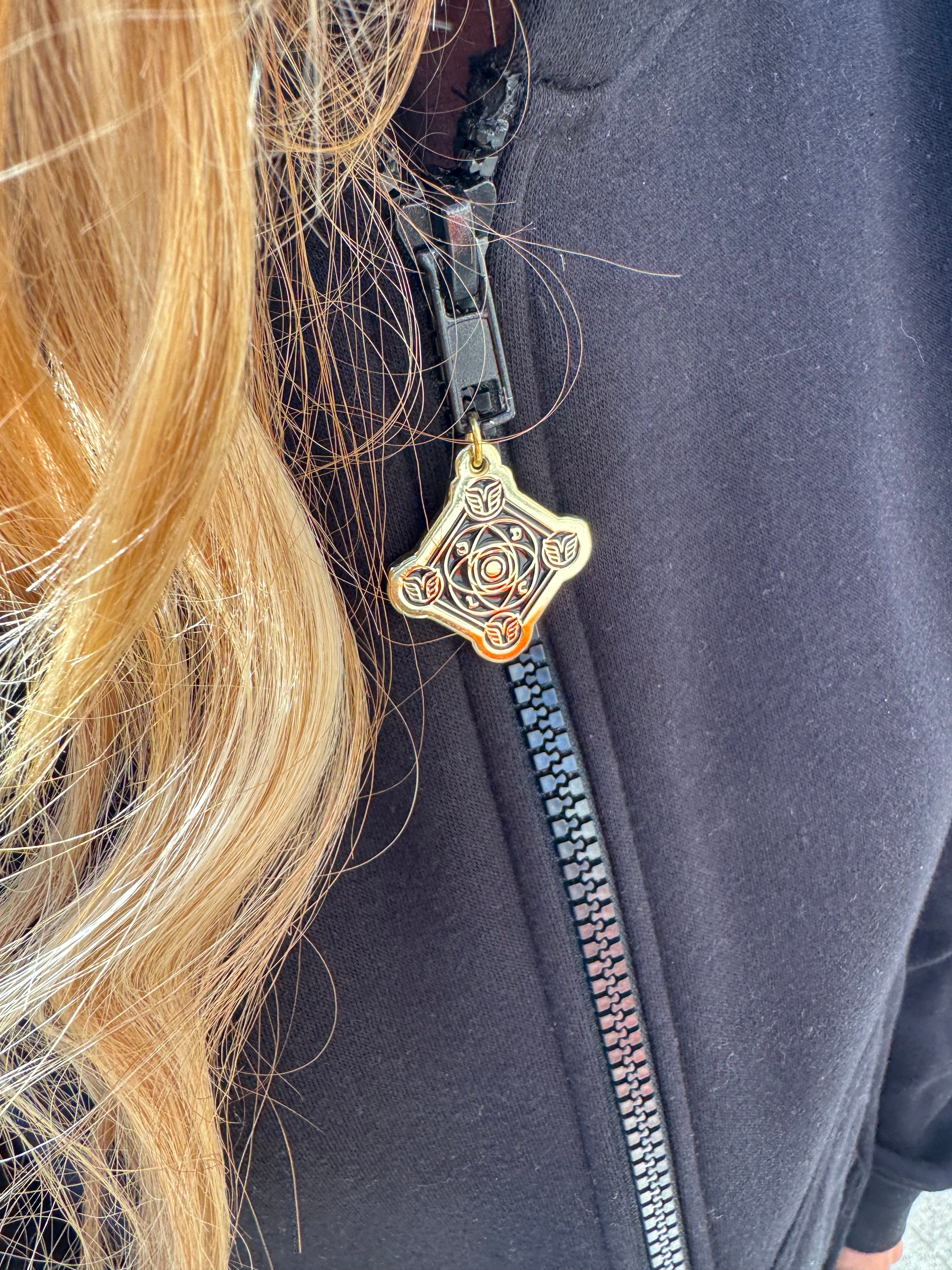 LE GOHEL Black &amp; Gold - Hoodie Limited Edition