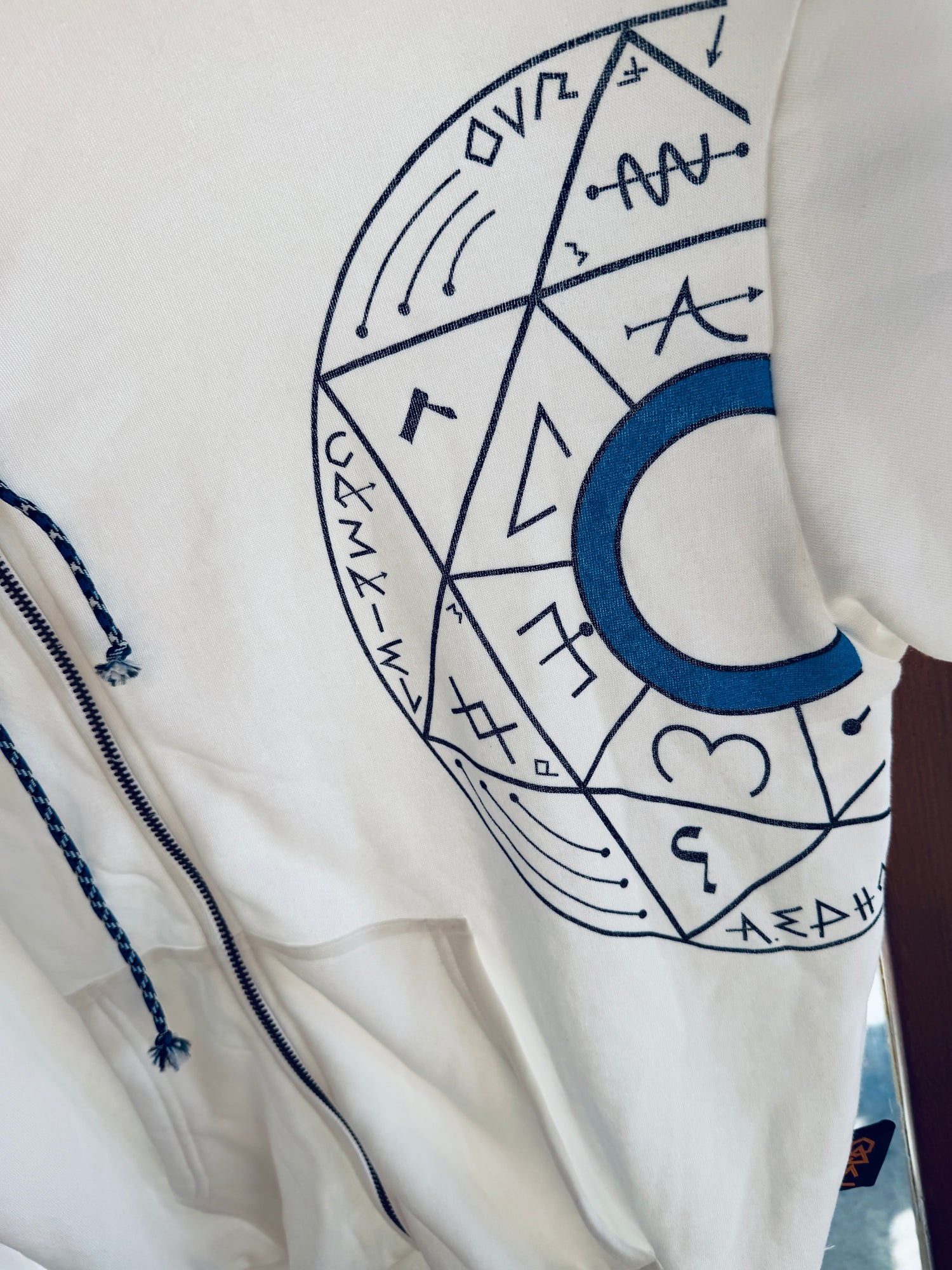 RAZIEL — ALBA TRINITY

White Edition