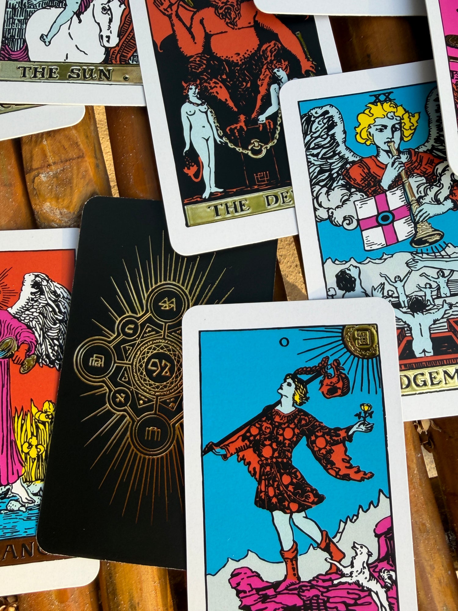 THE KNOWING ONE TAROT
AXIS XXIII