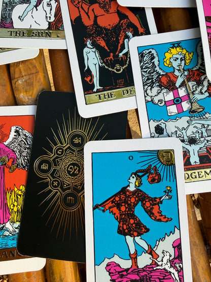 THE KNOWING ONE TAROT
AXIS XXIII