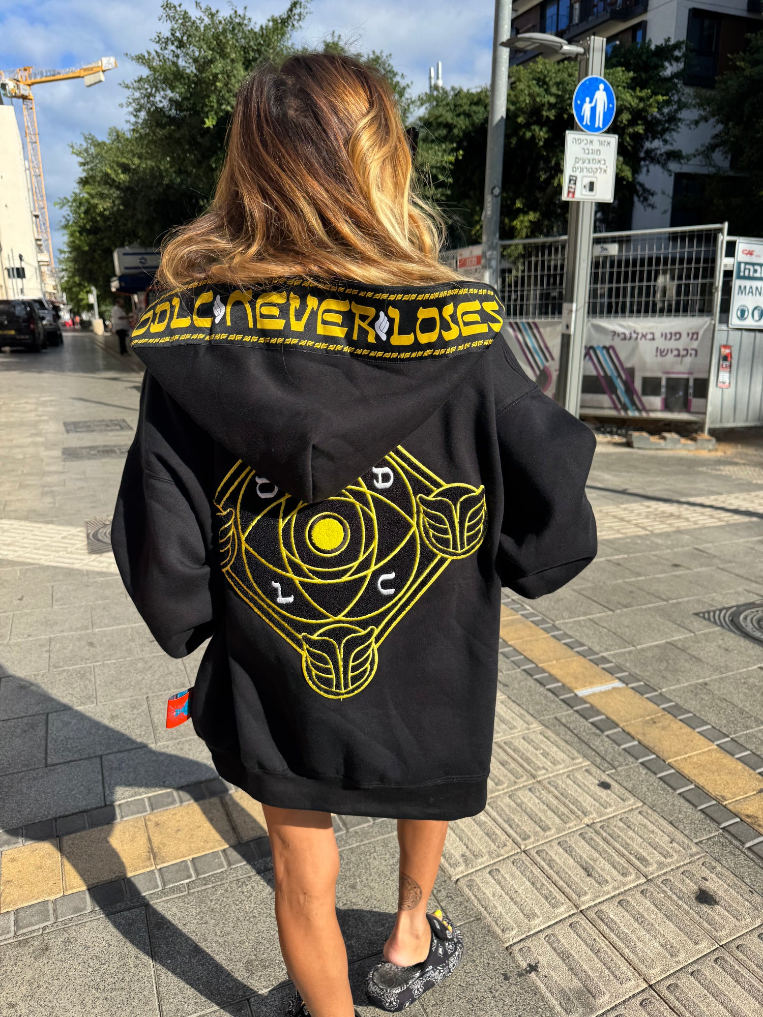 LE GOHEL Black &amp; Gold - Hoodie Limited Edition