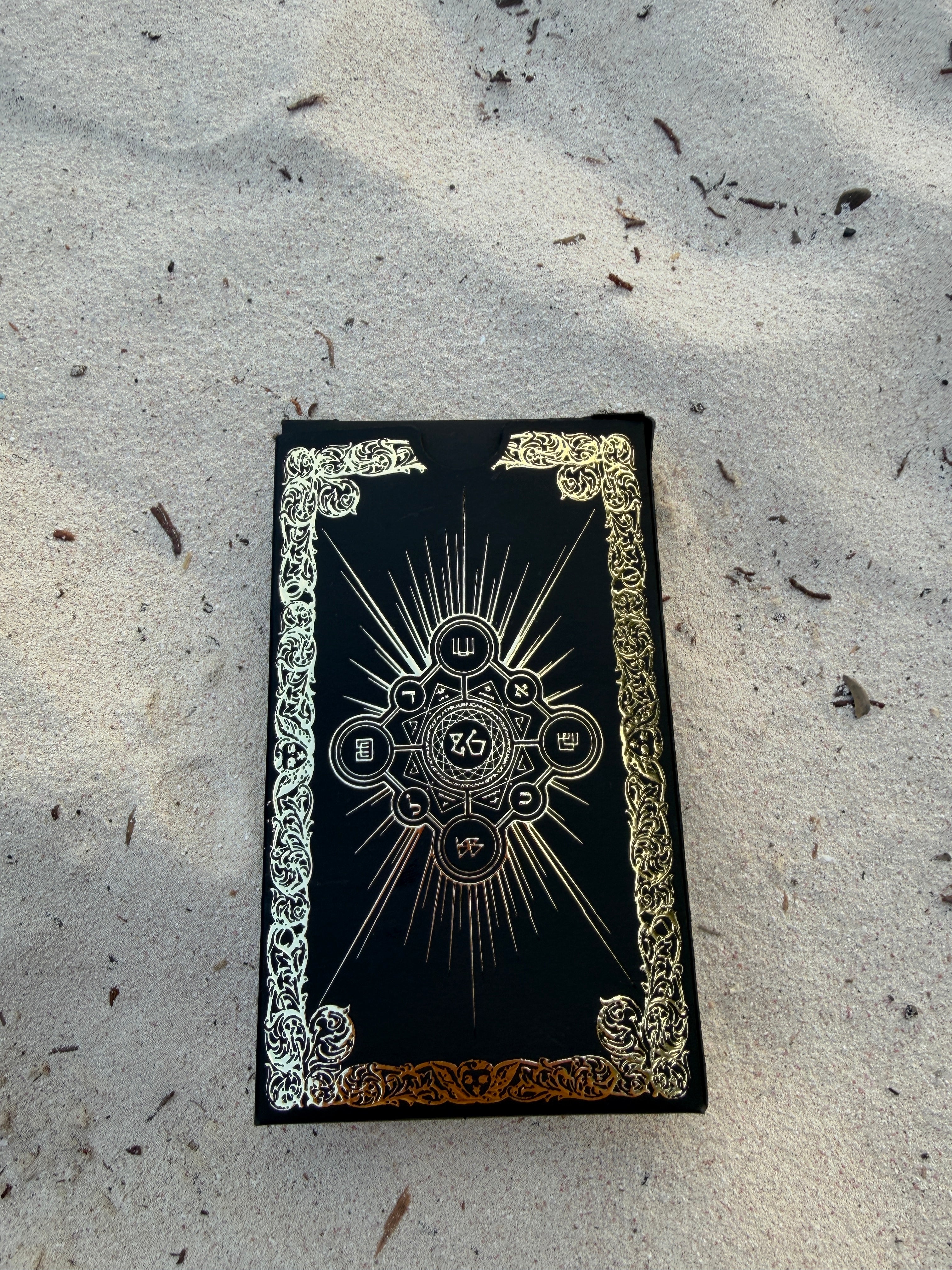 THE KNOWING ONE TAROT
AXIS XXIII