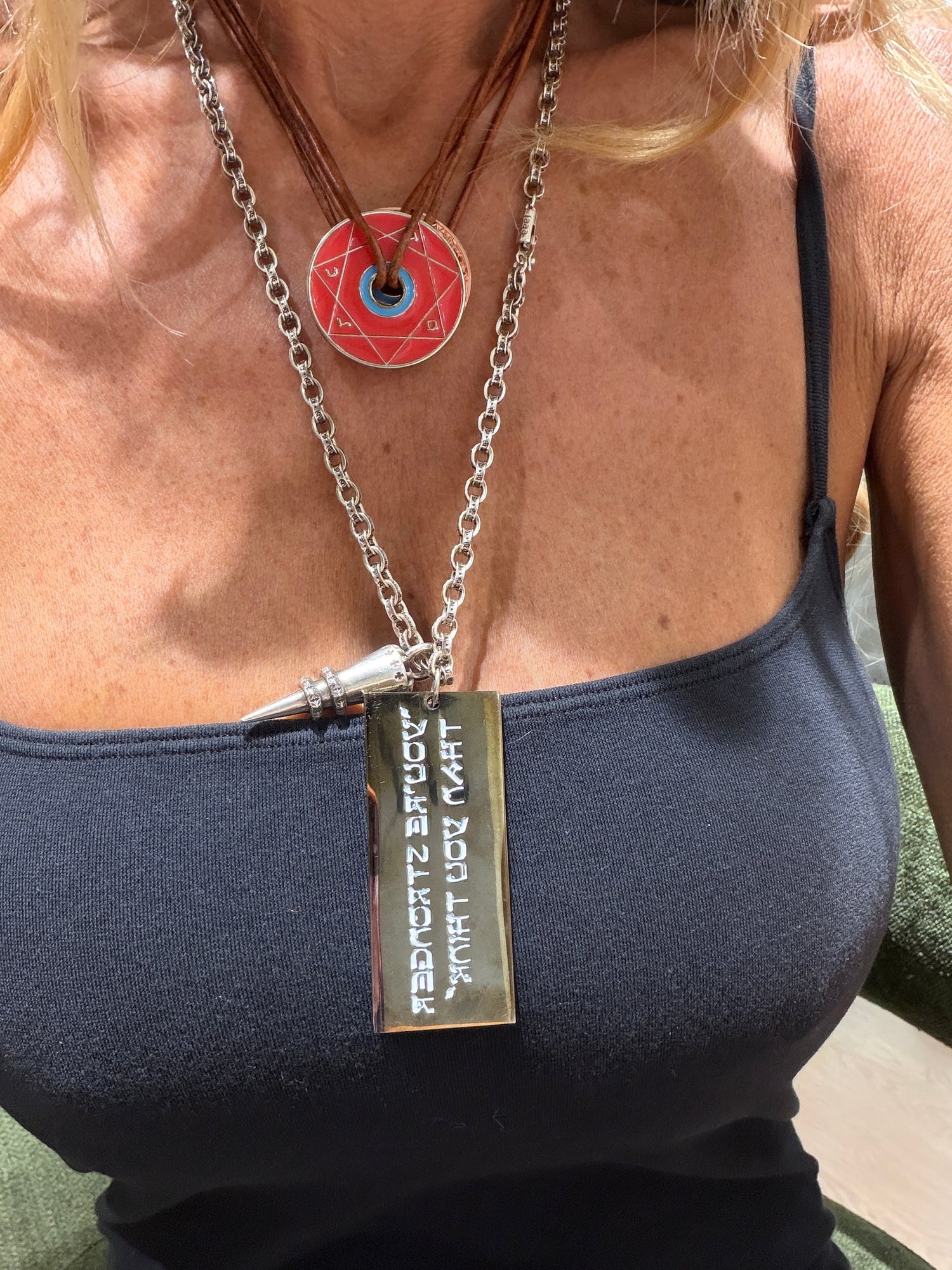 Pendentif Plaque SHEFA DOLLAR Full Black – Édition Mythique de L&