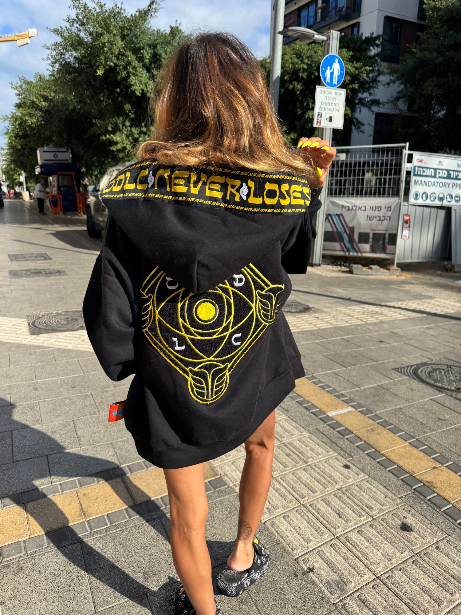 LE GOHEL Black &amp; Gold - Hoodie Limited Edition