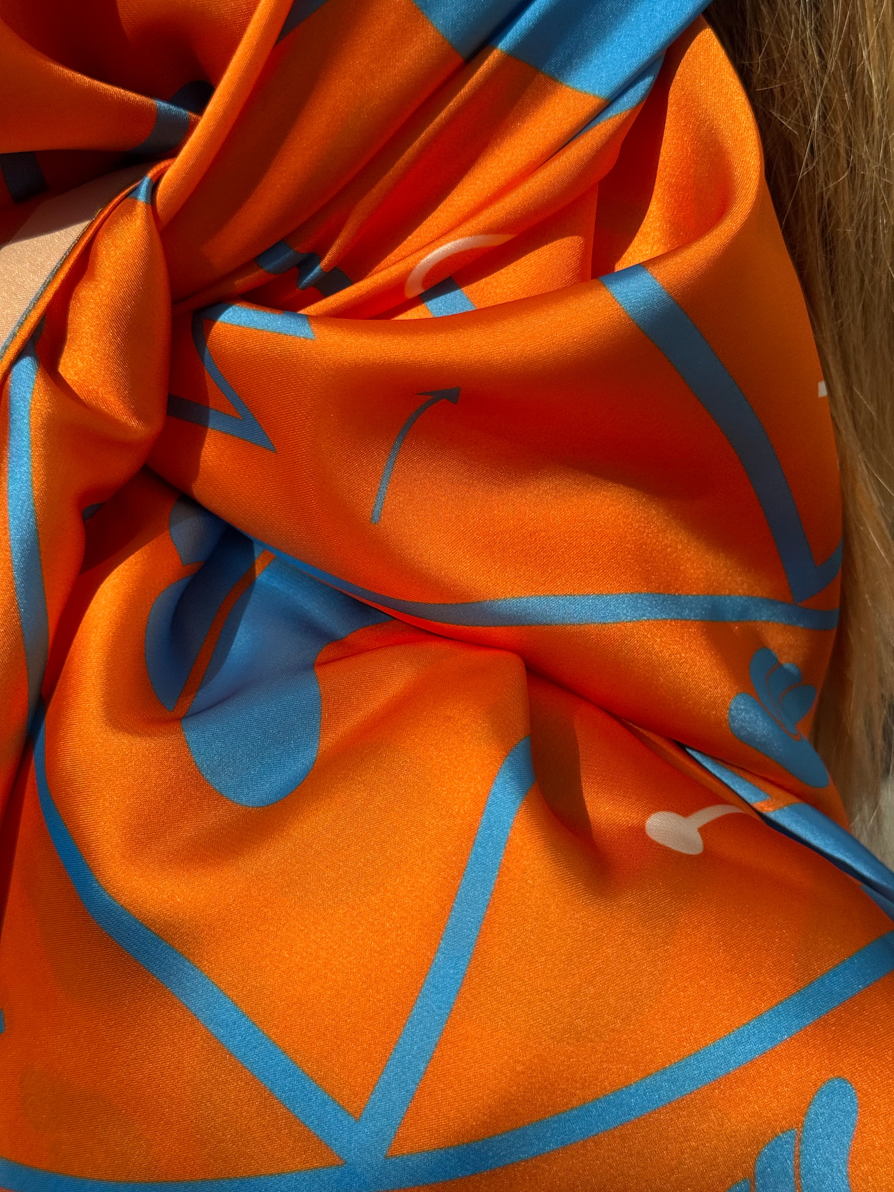 TRINITY Blue &amp; Orange - Mamy Dolly Prayer Schwal Limited Edition