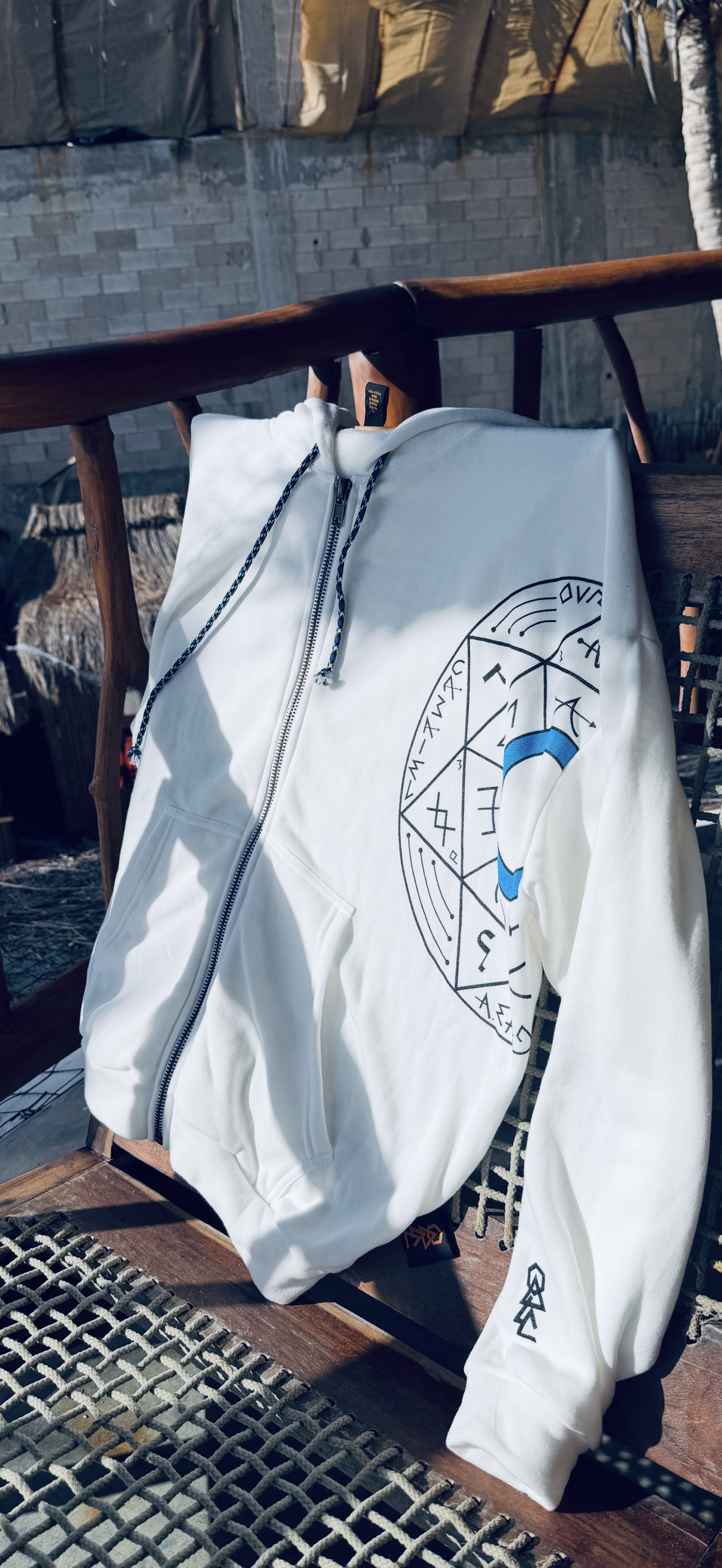 RAZIEL — ALBA TRINITY

White Edition