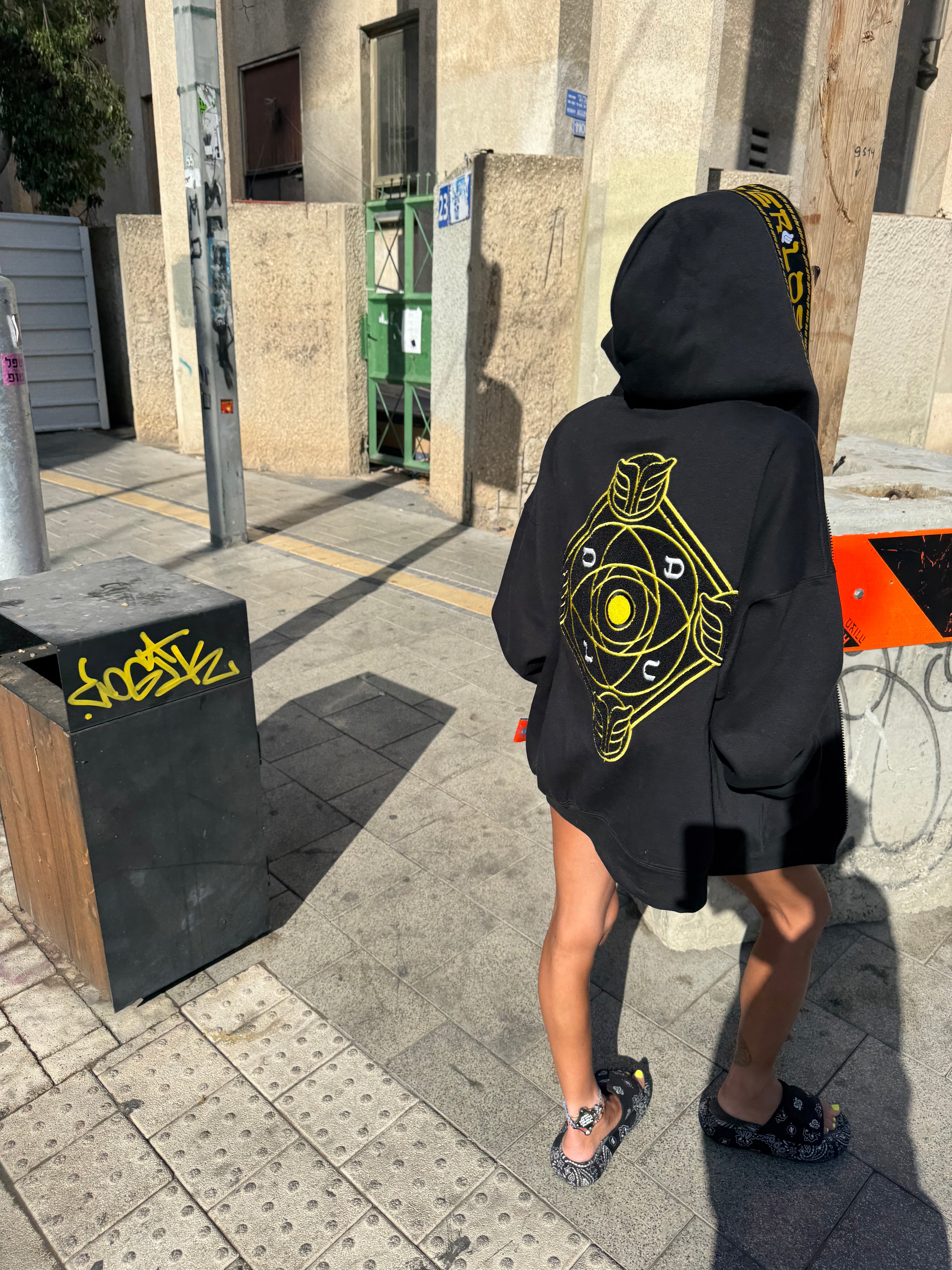 LE GOHEL Black &amp; Gold - Hoodie Limited Edition