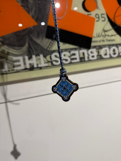 Pendentif Talisman Kabbalistique KOUMAZ Blue &amp; Black - Limited Edition