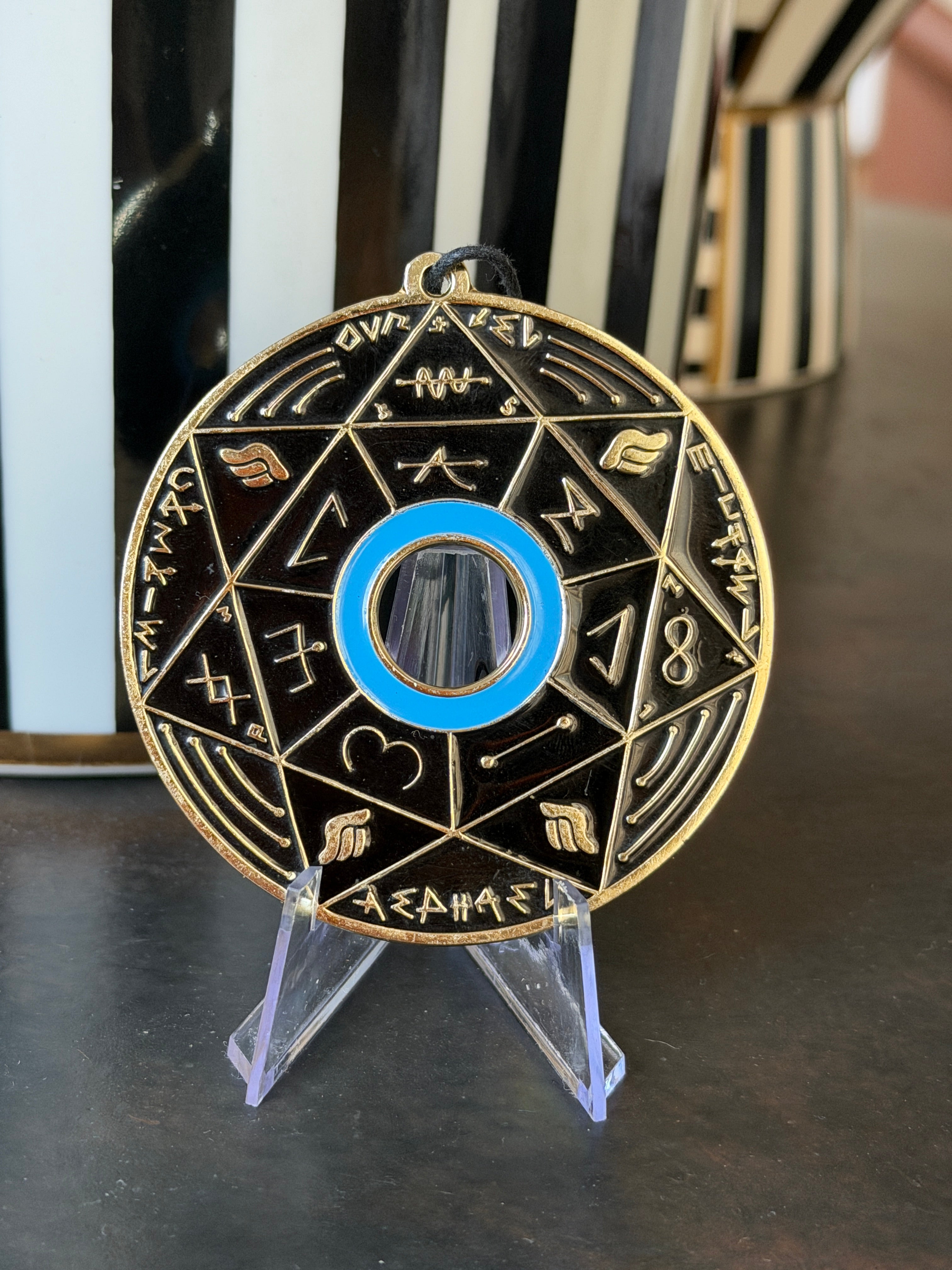 Chevalet Pentacle TRINITY Black &amp; Gold -  La Roue des 7 Sceaux - Édition signée de la main de LA CONNAISSANCE - Limited Edition