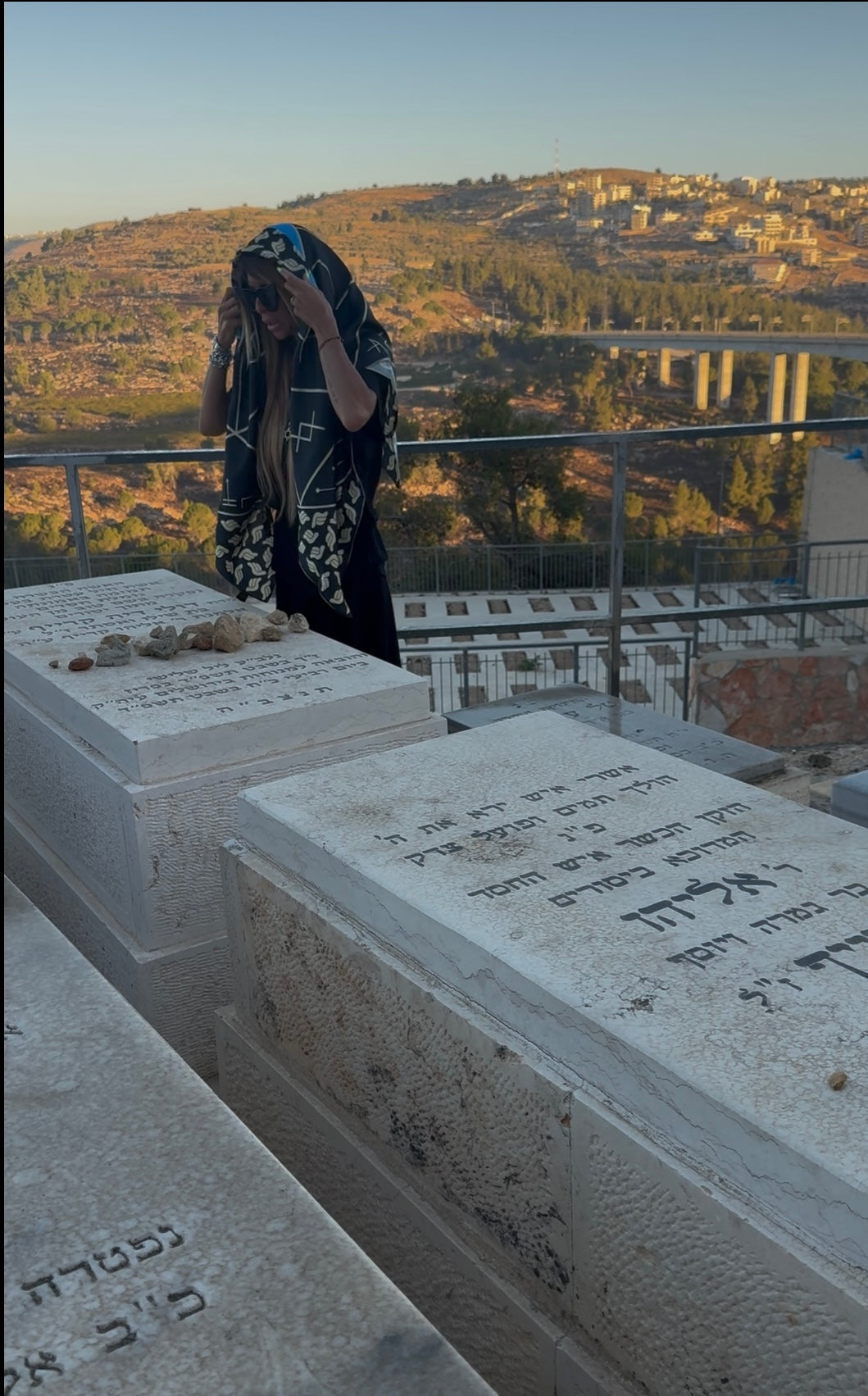 TRINITY Black &amp; Gold - Mamy Dolly Prayer Schawl Limited Edition