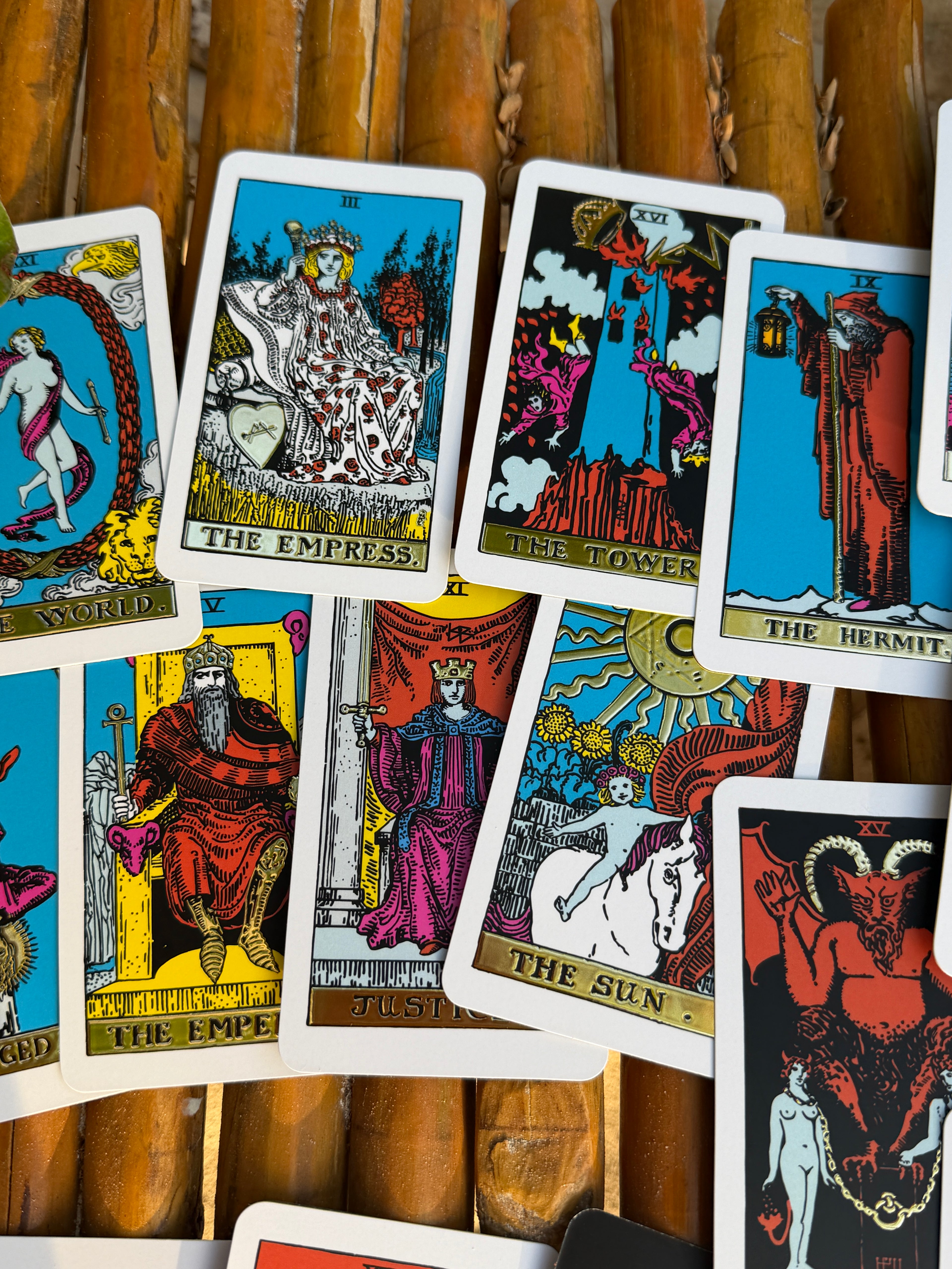 THE KNOWING ONE TAROT
AXIS XXIII