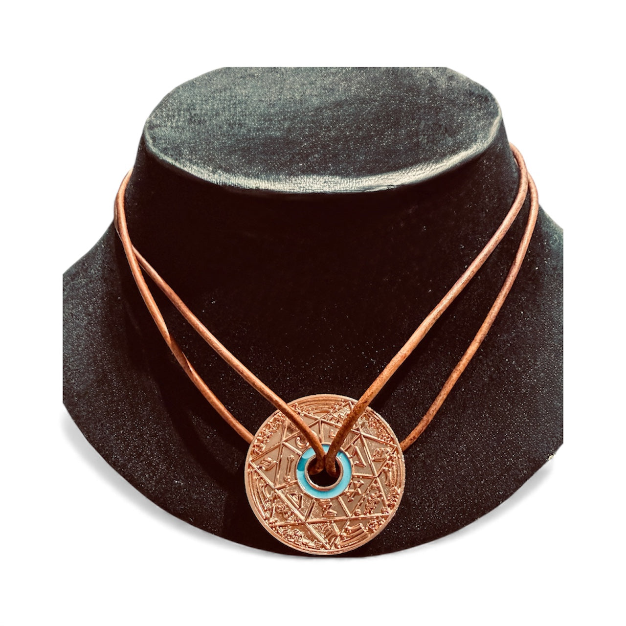 TSAMID TRINITY — BRONZE EDITION**

Collier Bronze — Édition Limitée