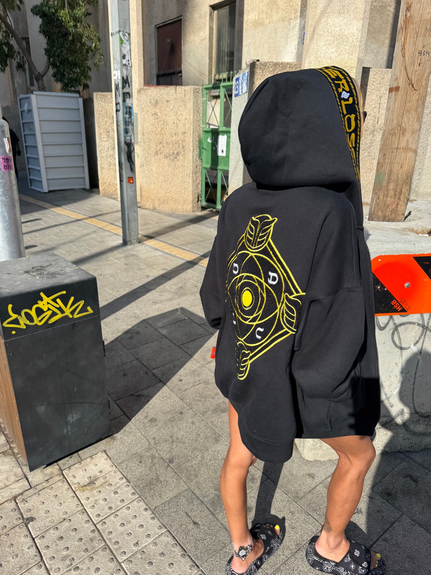 LE GOHEL Black &amp; Gold - Hoodie Limited Edition