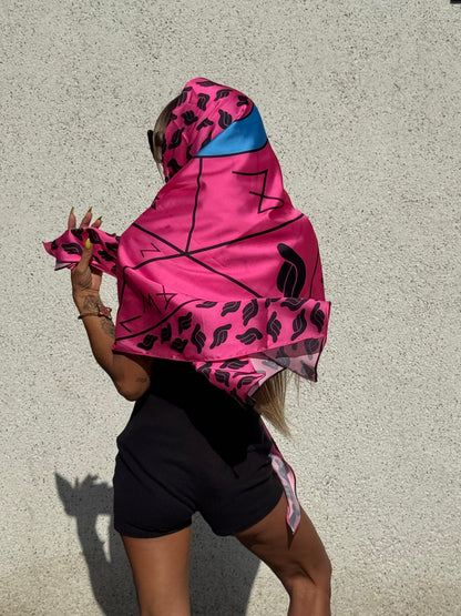 TRINITY Pink - Mamy Dolly Prayer Schwal Limited Edition