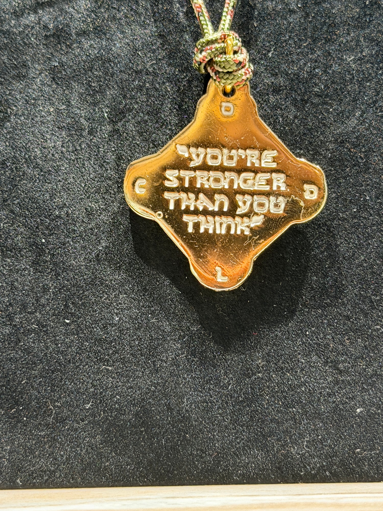 Pendentif Talisman Kabbalistique KOUMAZ Black &amp; Gold - Limited Edition