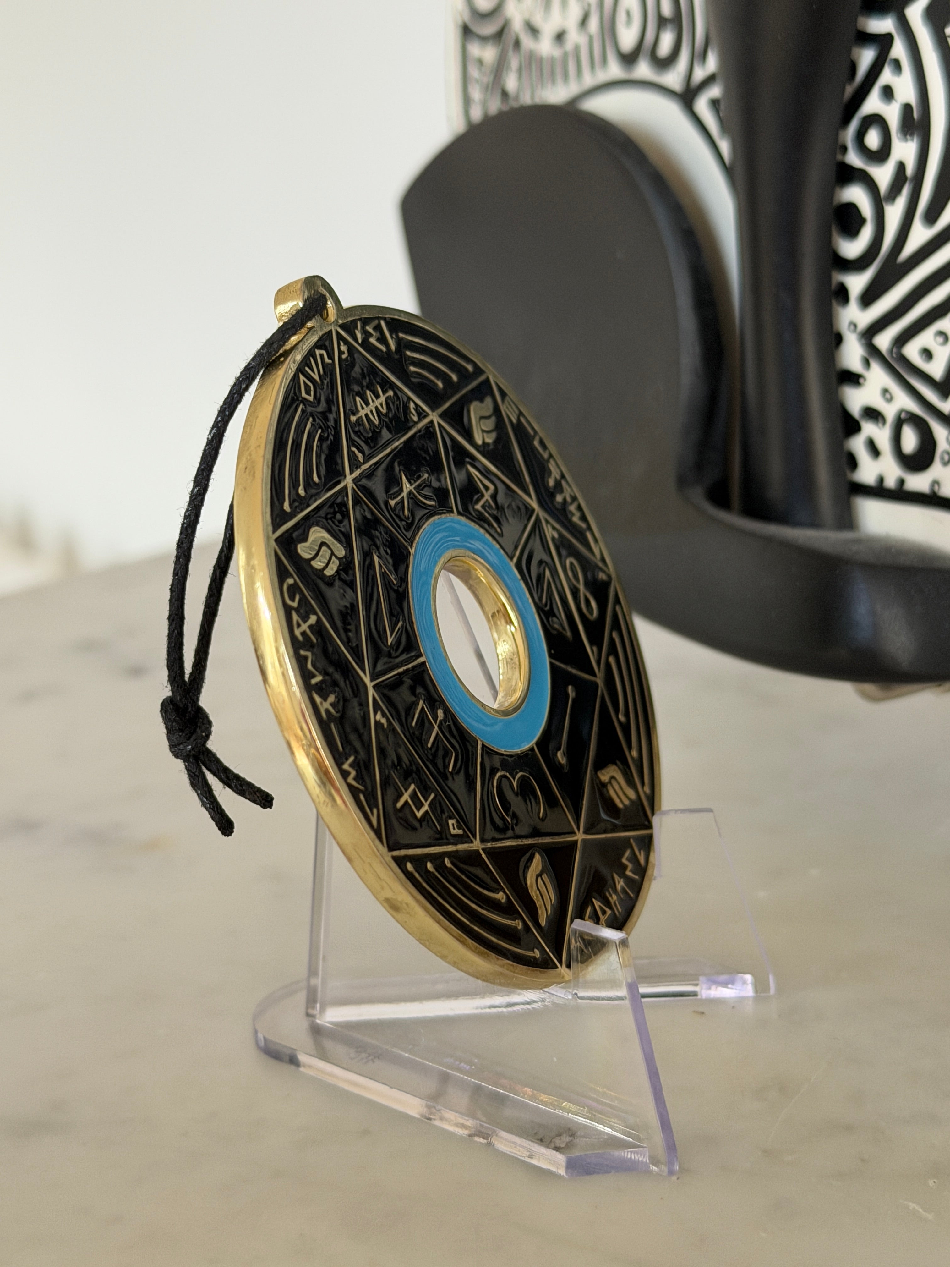 Chevalet Pentacle TRINITY Black &amp; Gold -  La Roue des 7 Sceaux - Édition signée de la main de LA CONNAISSANCE - Limited Edition