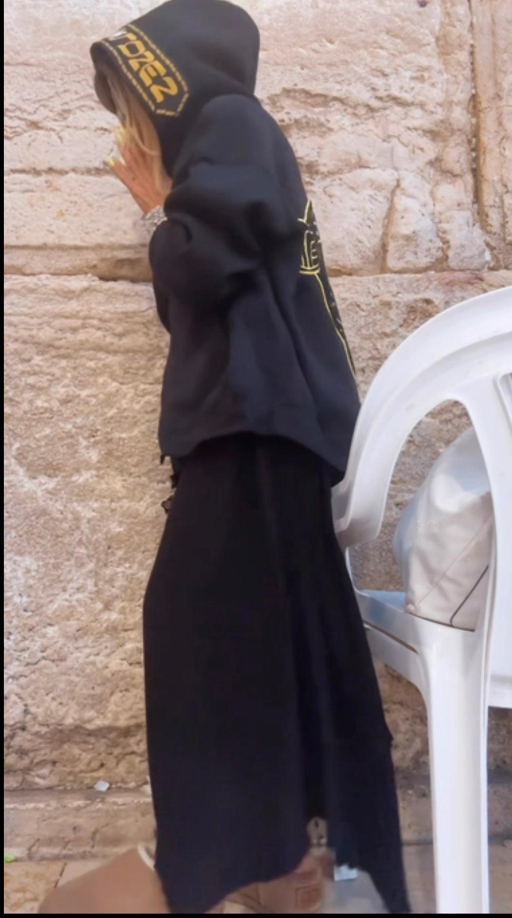 LE GOHEL Black &amp; Gold - Hoodie Limited Edition