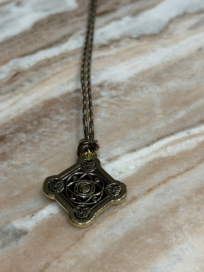 Pendentif Talisman Kabbalistique KOUMAZ Black &amp; Gold - Limited Edition