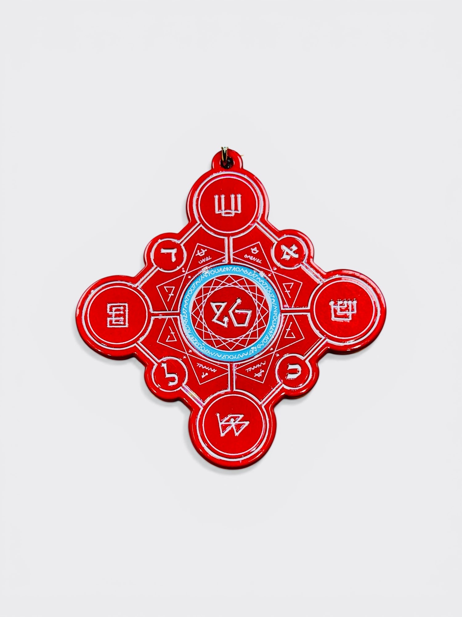 THE KNOWING ONE | ADOM IRIS
ODLC — Celle qui sait -Œil de la Connaissance
ADOM IRIS — Red Lacquer Edition- Talisman mystique kabbalistique.