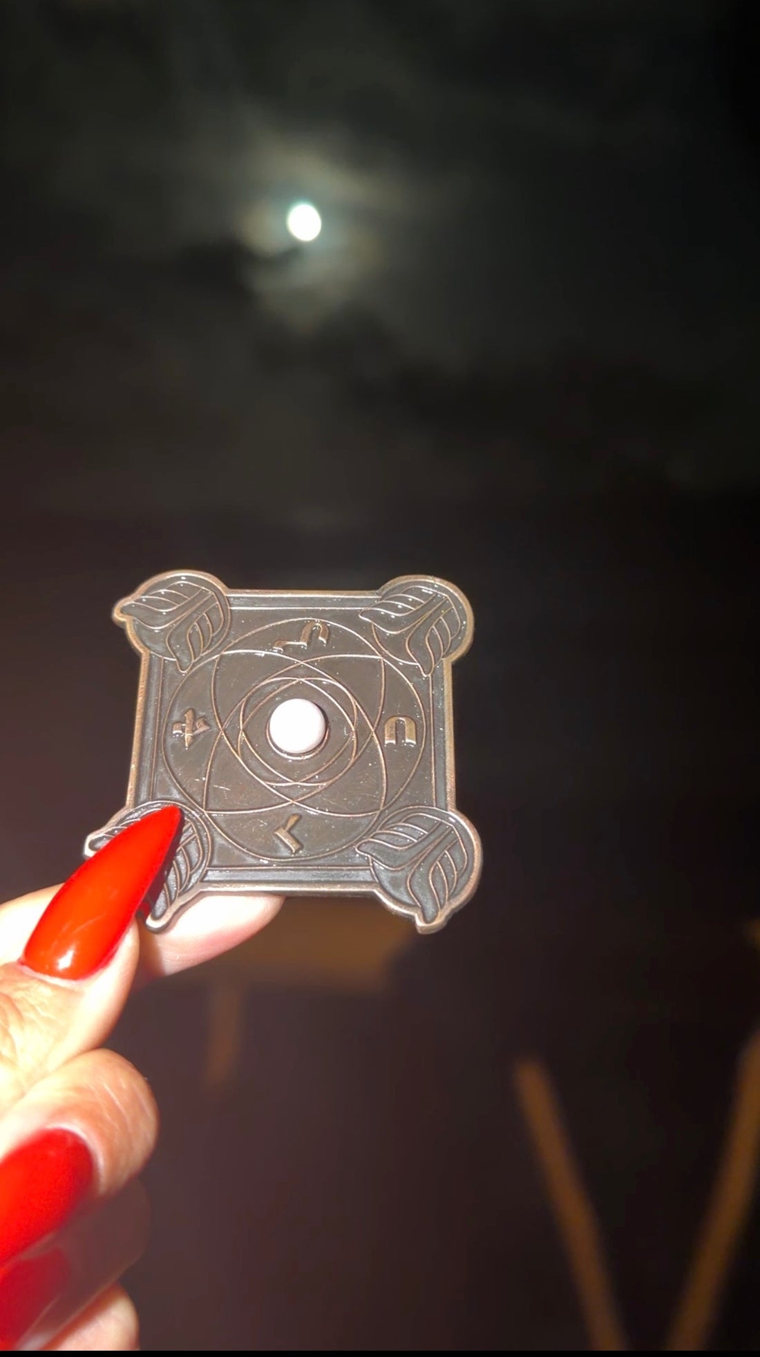 EVEN HA’OR — Édition Agate Blanche

TALISMAN MYSTIQUE &amp; KABBALISTIQUE