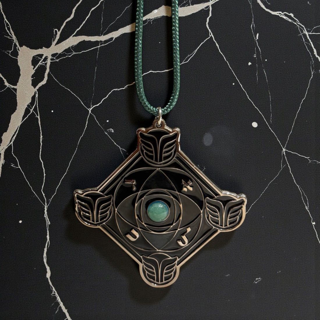 Pendentif Talisman kabbalistique Mystique  🜃 "NOX KETER" SIGLIUM Black &amp; Silver  - Aventurine  Green — La Pierre de Puissance Validée-Limited Edition