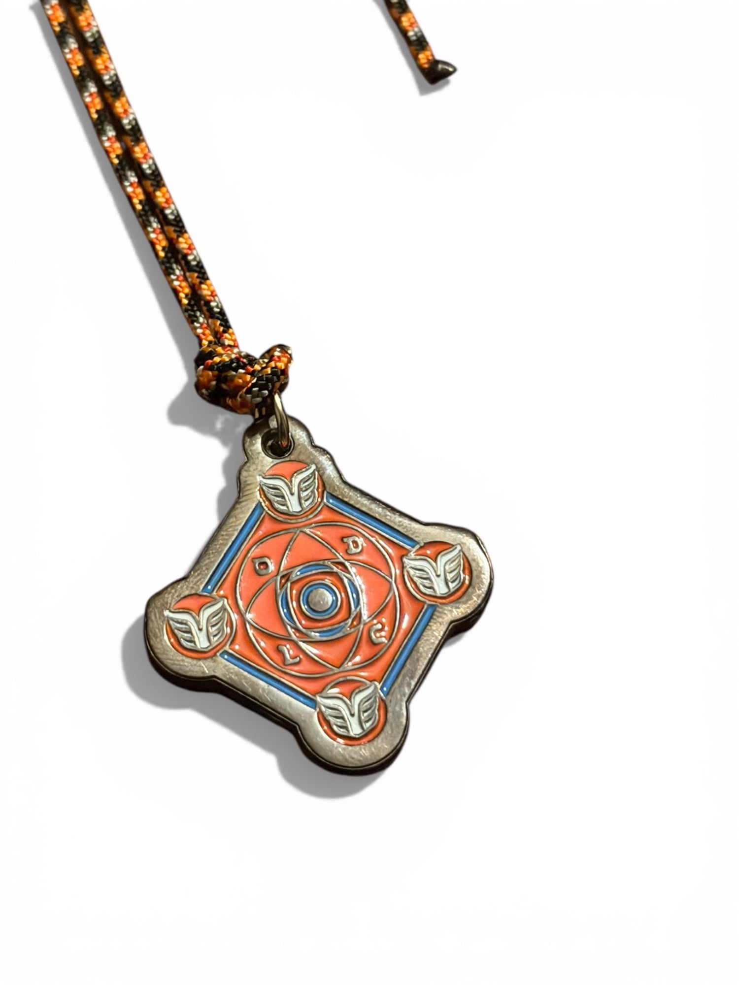 Koumaz — Collier Pendentif Talisman Kabbalistique | Œil de la Connaissance
Édition Orange