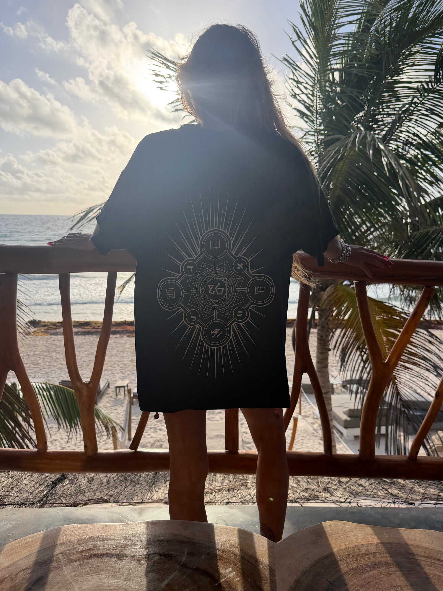 BACK OF KNOWING-BLACK EDITION