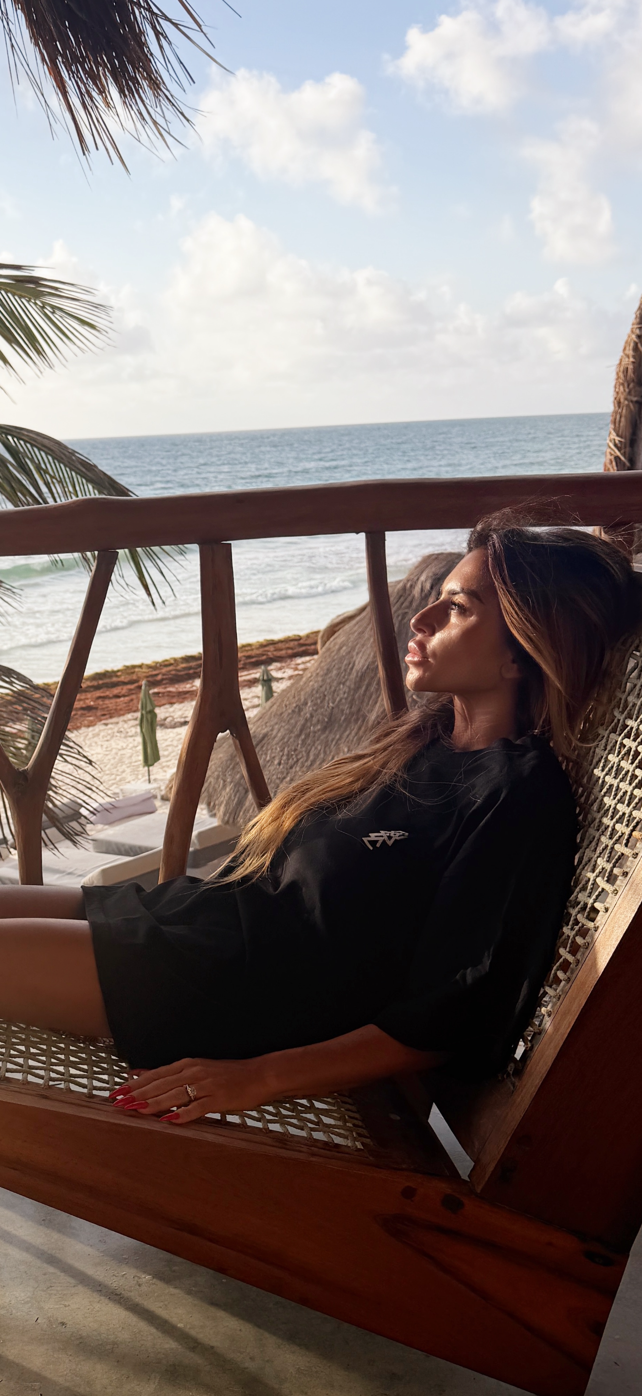 BACK OF KNOWING-BLACK EDITION