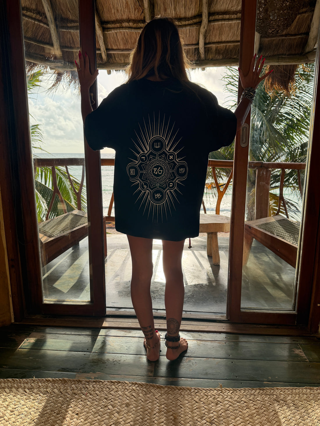 BACK OF KNOWING-BLACK EDITION