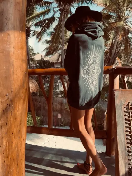 Raziel Carbon Back of Knowing Talisman