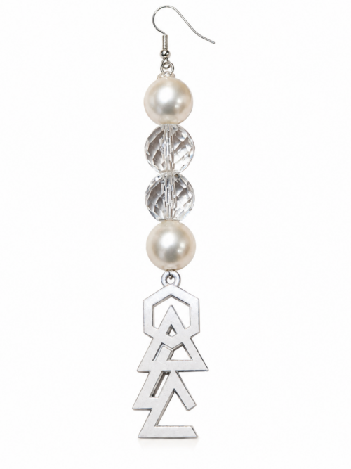 AGUIL NETZAH — THE CELESTIAL QUEEN
LA REINE CÉLESTE
Pearl White & Crystal — White Shield Edition
BOUCLIER DE DAVID DÉPLOYÉ BLANC — THE UNFOLDED SHIELD
Boucle d’oreille talisman à l’unité — Bouclier Blanc — Perles blanches nacrées & cristal transparent facetté